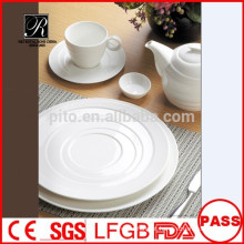 Grosso porcelana de alta qualidade mais recente design banquete dinnerware conjunto